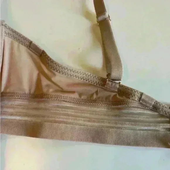 Le Mystere Convertible Back Bra, Size 34DD Color Beige GUC please review photos - Picture 8 of 8